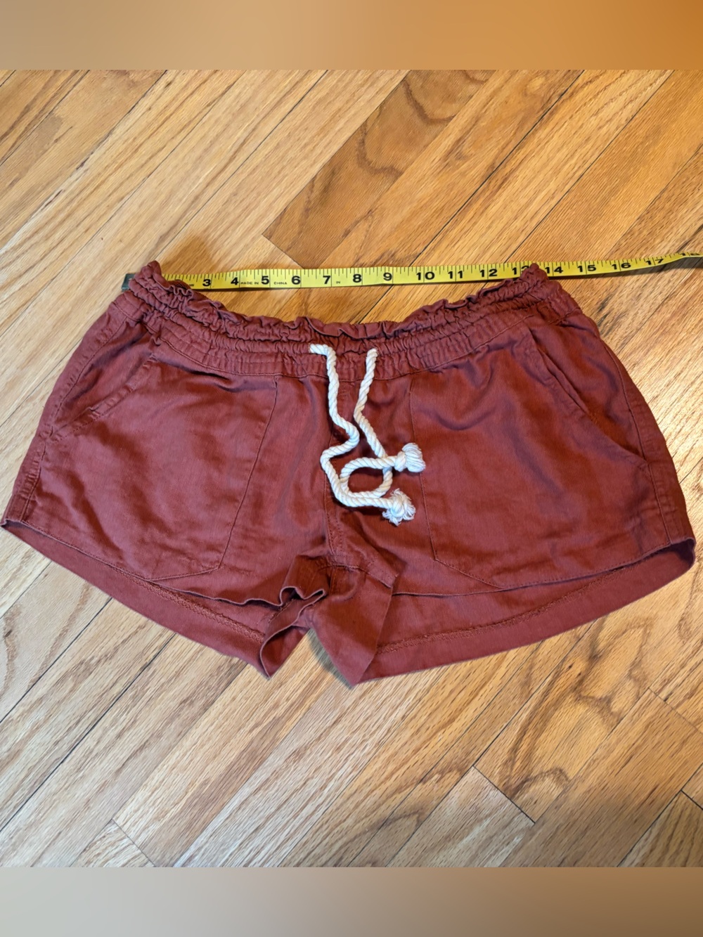 Roxy Women's Rust Drawcord Linen Shorts - Large - Picture 5 of 6